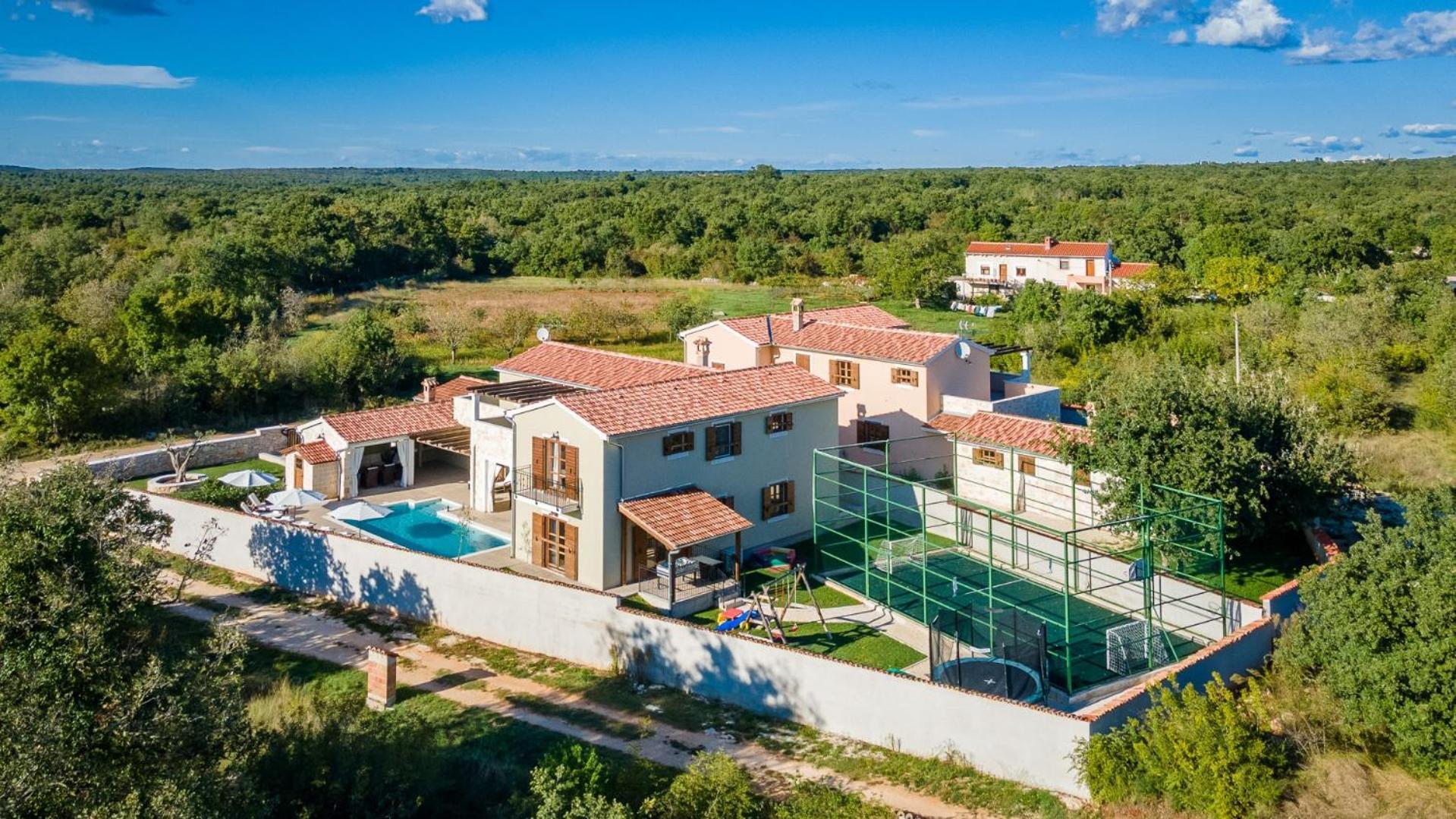 Вилла Rajana For 14 Persons With Kids Playground & Pool Heating In Istria